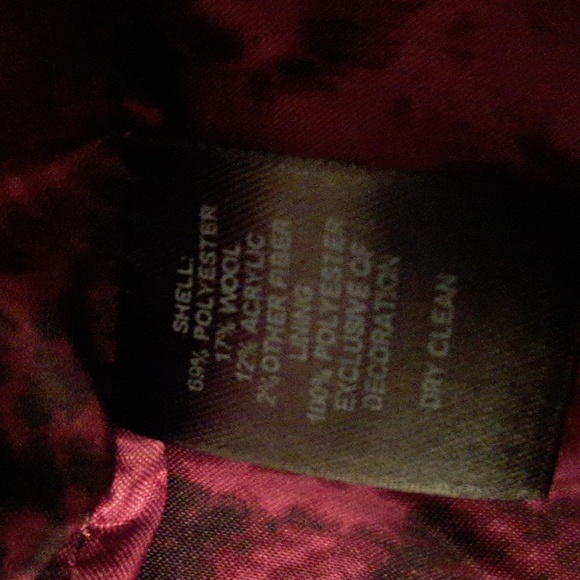 WHBM skirt w/ pockets - Picture 4 of 4